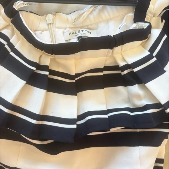 Halston Heritage Black and White Striped off shoulder  Dress - Picture 11 of 11